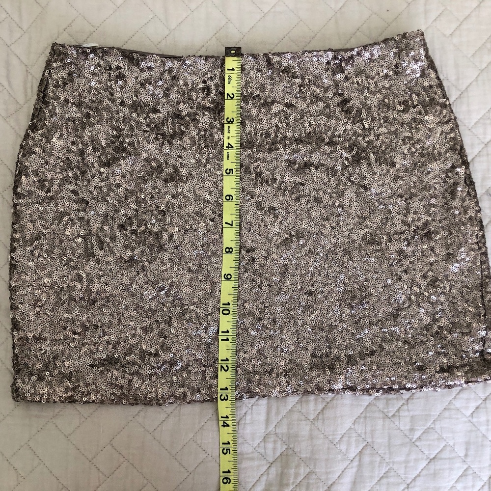 Luxurious Sequined Stretch Mini Skirt....Night Out or Holiday Party!